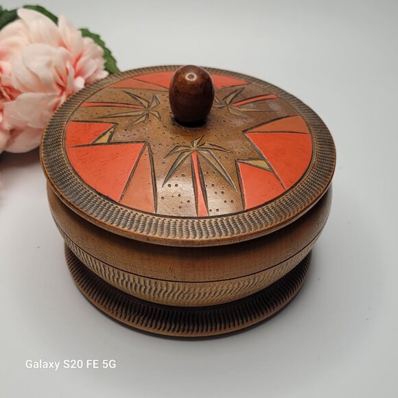 Vintage Round Wooden Decorative Japanese Trinket Box Made in Japan - Picture 12 of 12